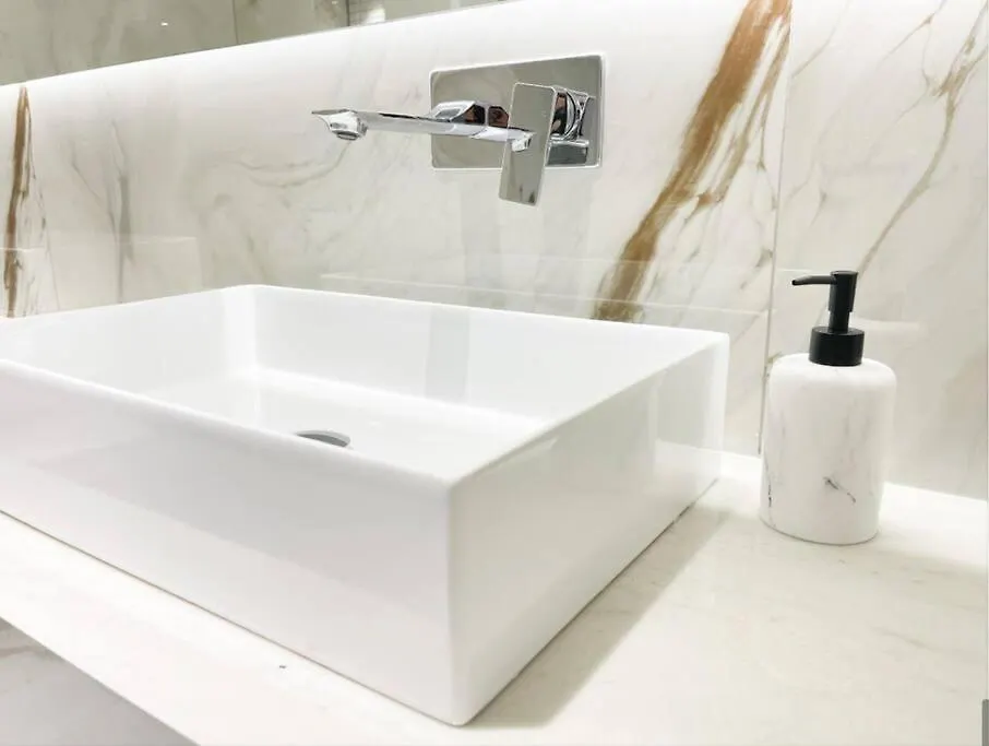Luxury 4 Bed Apartment In Sadaf 8 On The Walk Jbr Dubaj