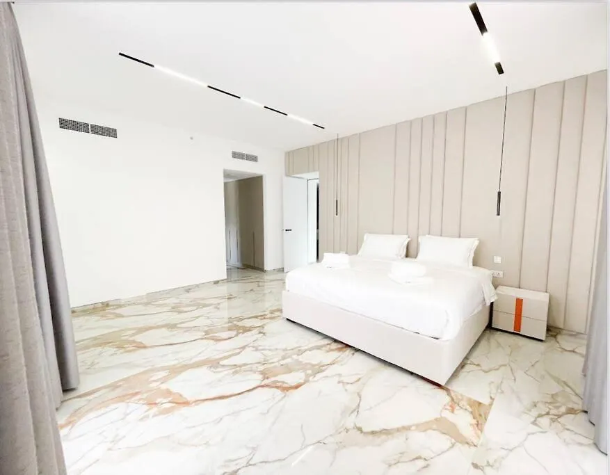 Luxury 4 Bed Apartment In Sadaf 8 On The Walk Jbr Dubaj