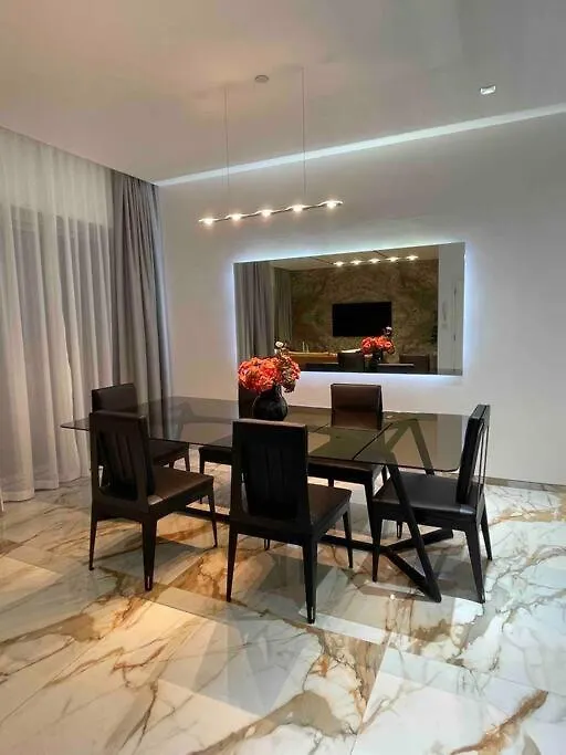 Luxury 4 Bed Apartment In Sadaf 8 On The Walk Jbr Dubaj